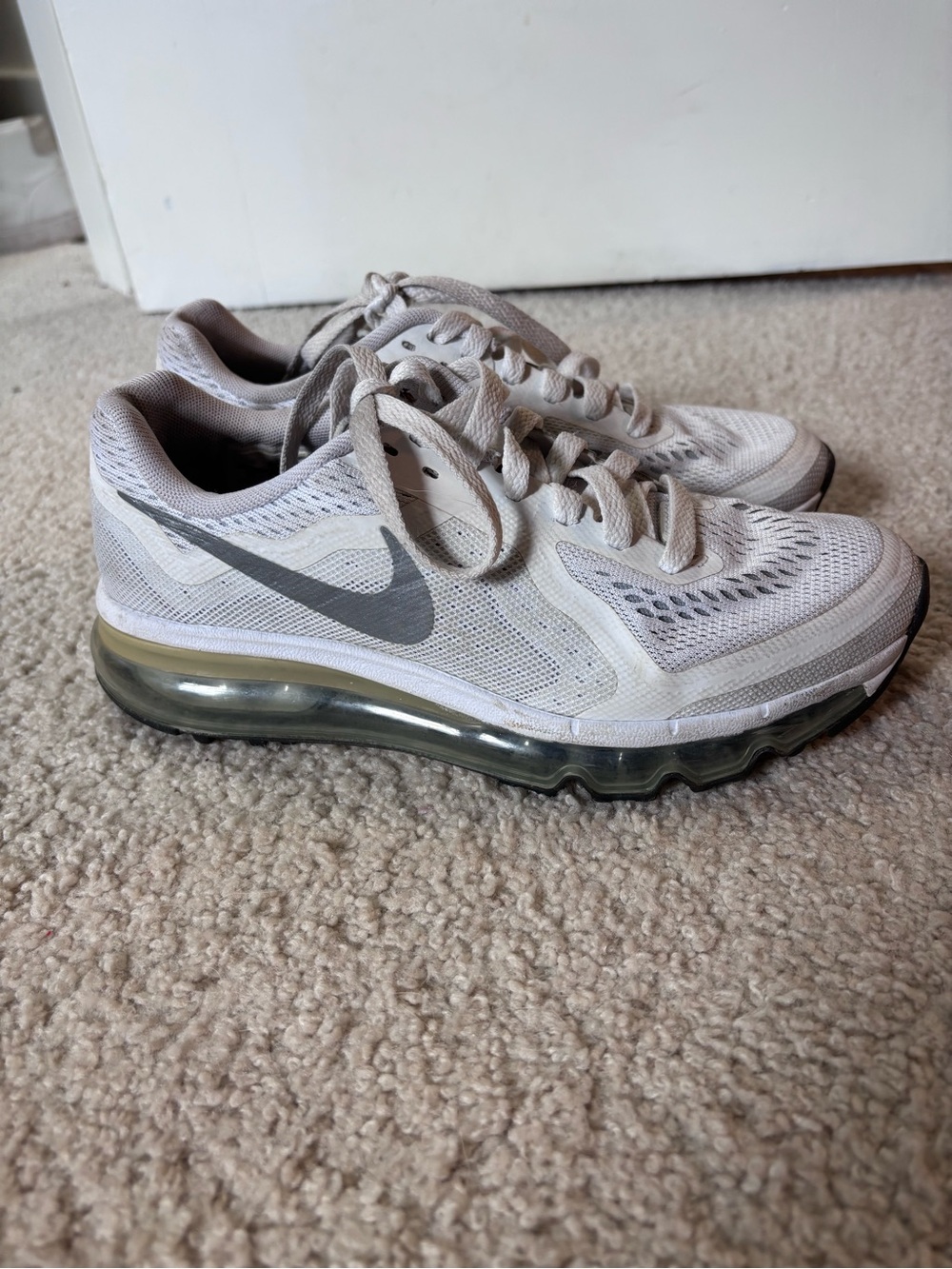 Nike White & Gray Air Max Full-Length Air Cushion Sneakers